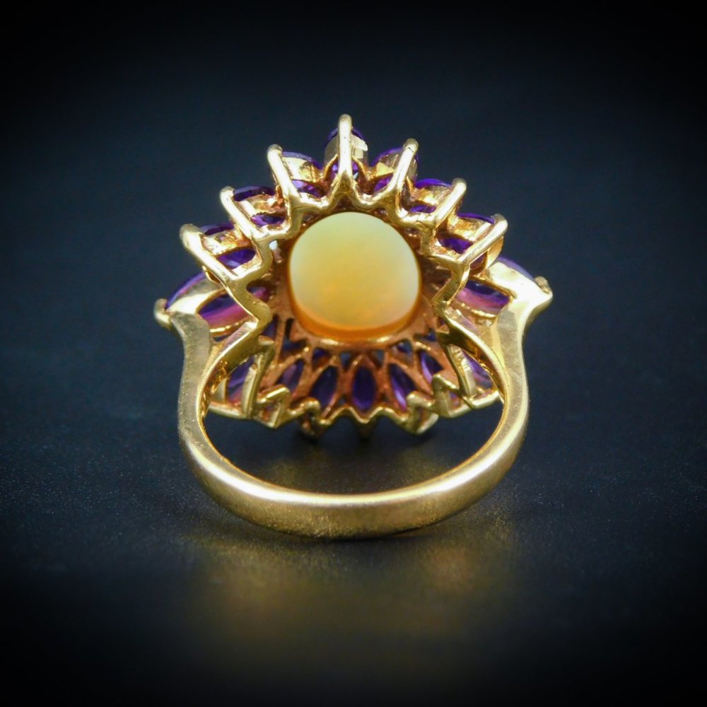 Darling Vintage Flower Ring Amethyst and Large Opal.14K Gold. Very collectible🌸 - Picture 7 of 11
